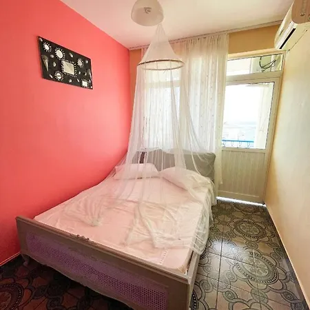 Andrey * Sarandë