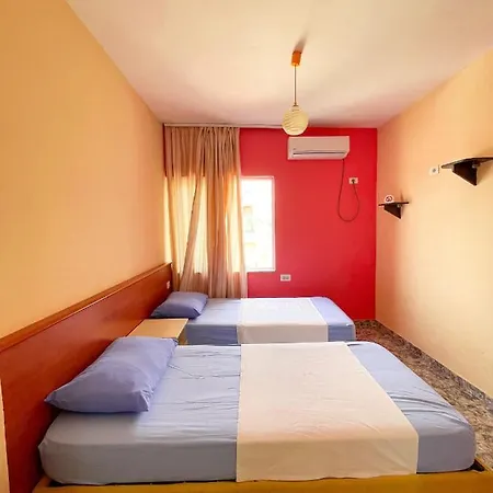 Hostal Andrey *